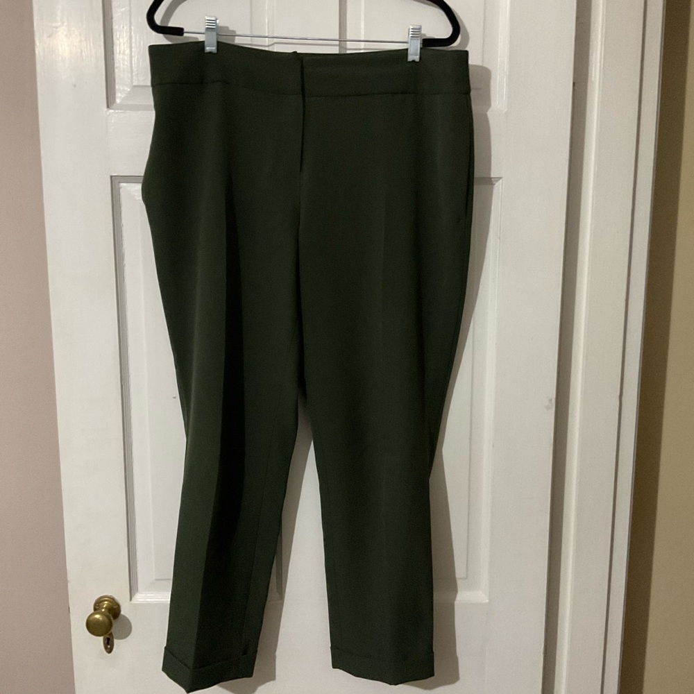 Kasper Olive Green Cropped Dress Pants